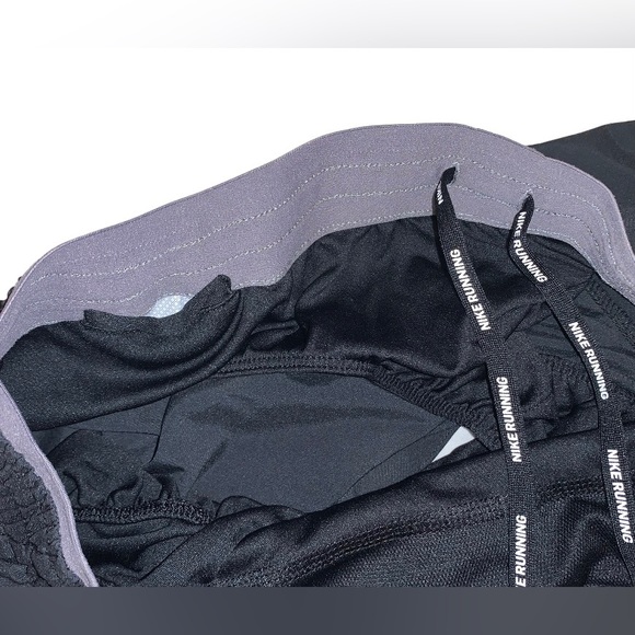 Nike Dri-Fit lined athletic running back zip pocket shorts women’s size medium - Picture 8 of 13